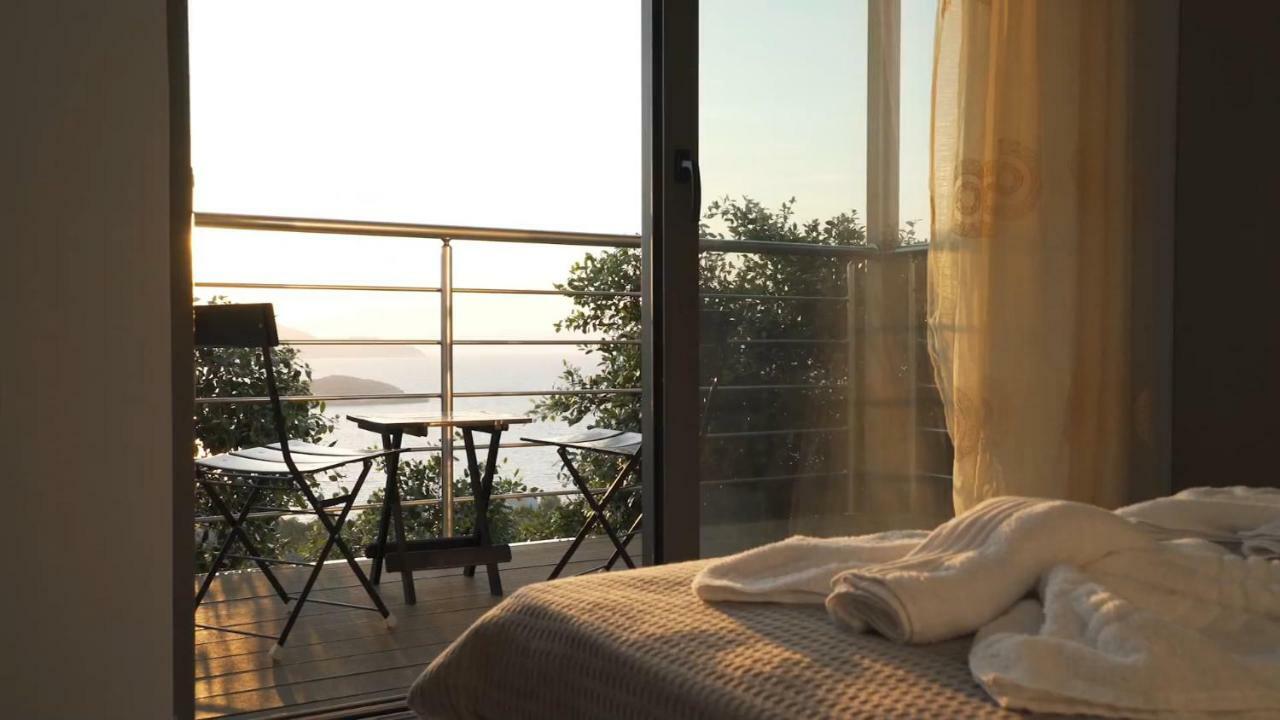 Alexiszorba Villa Плака Екстериор снимка