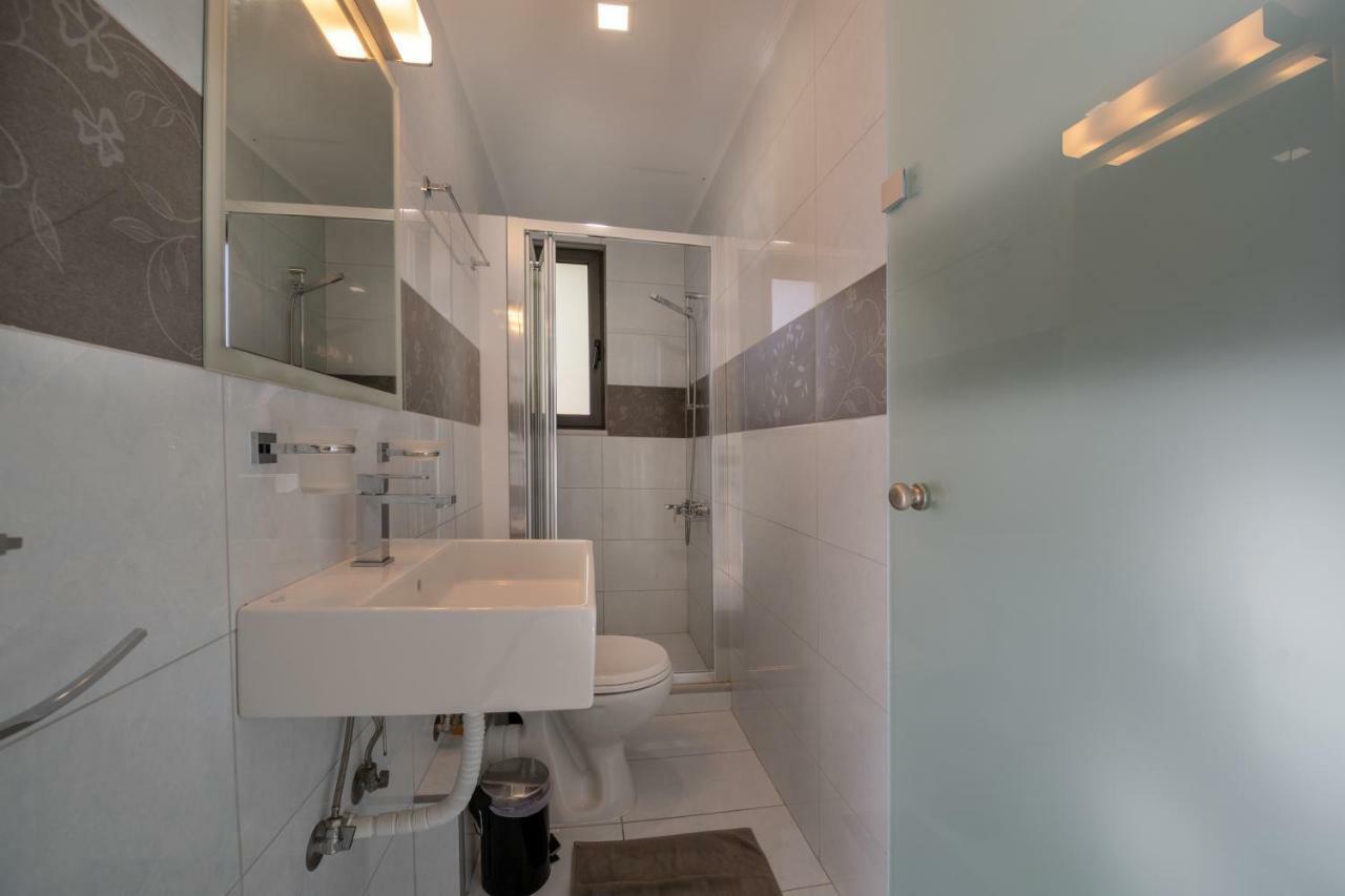Alexiszorba Villa Плака Екстериор снимка